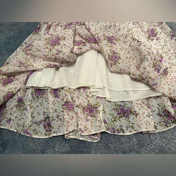 Purple/White Floral Skirt Size XS/S - Picture 2 of 3